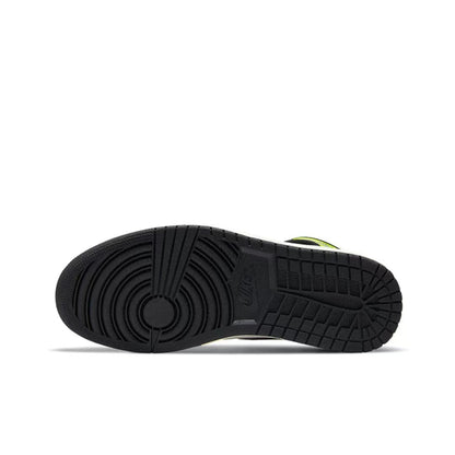 [Custom Track Hero] Air Jordan 1 High Top Unisex Skateboarding Shoes