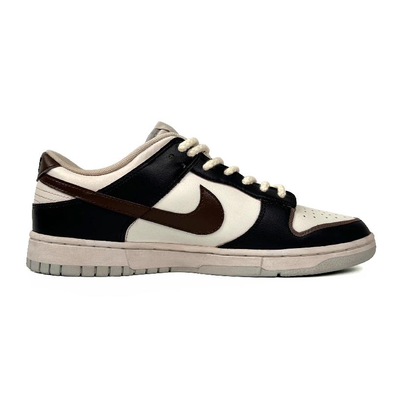 [Custom Black, red and green for men on a snowy Christmas night]  Dunk Skateboarding Shoes Men