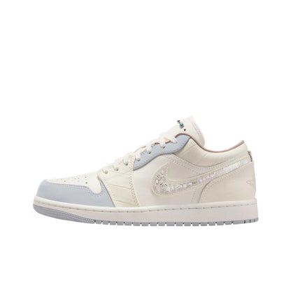 [Custom Camellia‘s Message] Jordan Air Jordan 1 Low Top Unisex Skateboarding Shoes