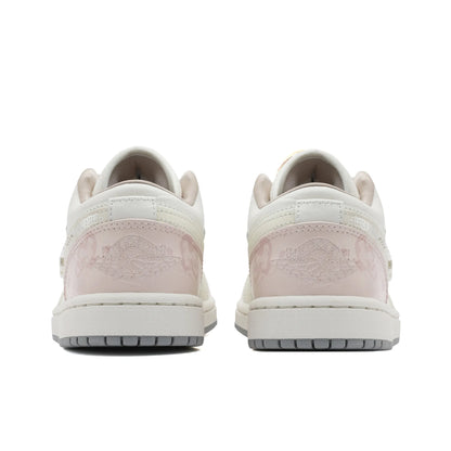 [Custom Camellia‘s Message] Jordan Air Jordan 1 Low Top Unisex Skateboarding Shoes