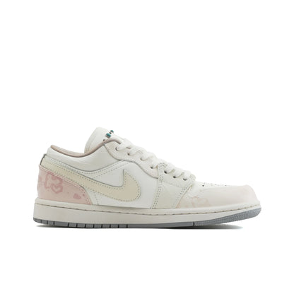 [Custom Camellia‘s Message] Jordan Air Jordan 1 Low Top Unisex Skateboarding Shoes